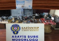 Güvenlik kameralarını sonradan fark eden hırsızlar kayıt cihazını da çaldı 