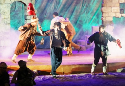 “Güvercin Çocuklar Oyunu” sergilendi