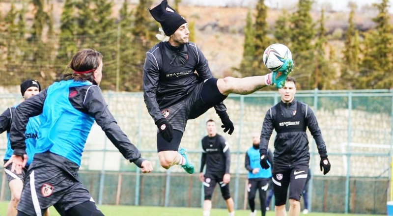 GZT Giresunspor-Gaziantep FK maçı pazartesi günü oynanacak