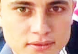 Hafif ticari araç ile çarpışan motosikletteki 2 genç öldü