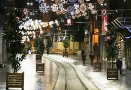 Hafta sonu ise kesintisiz sokağa çıkma kısıtlaması uygulanacak