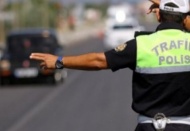 Haftanın ortalama 9 saati trafikte geçiyor