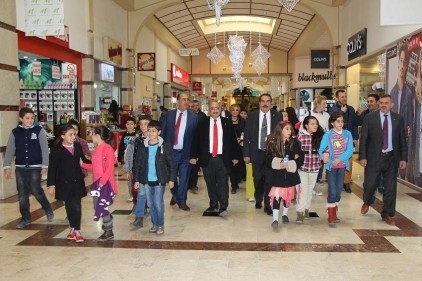 Haftasonu çocuklara çalıştılar