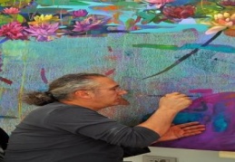 Hakan Esmer serge açıyor