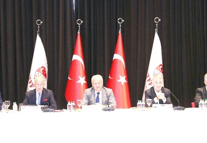 Hakemlik sistemine güven duyulmuyor