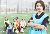 Hakkarigücü kadın futbol takımı kız çocuklarına örnek oldu