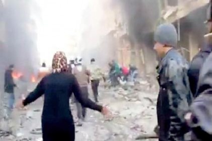 Halep, hava saldırısı sonrası böyle görüntülendi