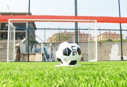 Halı sahalar açılıyor