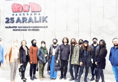 Halı tasarımı öğrencileri müze gezdi