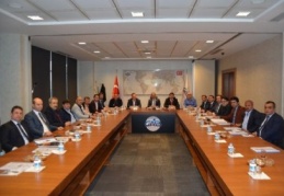 Halıcılar yeni pazarları mercek altına alıyor 