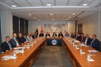Halıcılar yeni pazarları mercek altına alıyor 