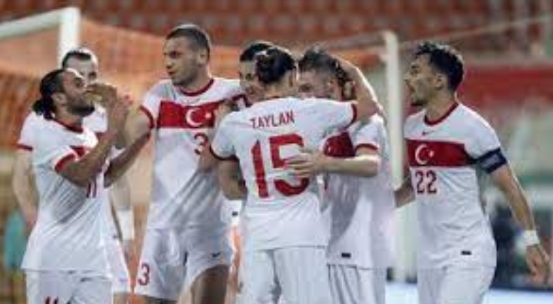 Halil Akbunar kadrodan çıkarıldı