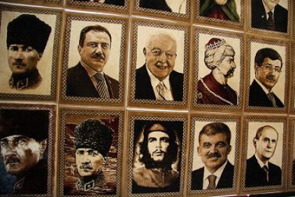 Halıya resim yaptırmak hala rağbet görüyor