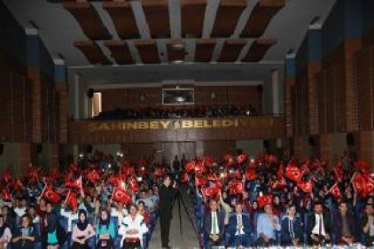 &#8220;Halk demokrasiden vazgeçmeyeceğini ortaya koydu&#8221;