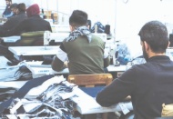 Halk işsizlik, göçmenler düşük ücret çıkmazında