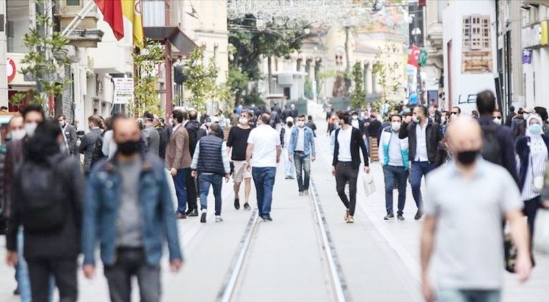 Halk kapalı alanlara gitmekte eskisine göre daha tedirgin