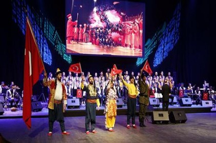 Halk müziğinin sevilen eserlerini söylediler