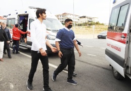 Halk otobüsü ile öğrenci servisi çarpıştı, 14 yaralı var