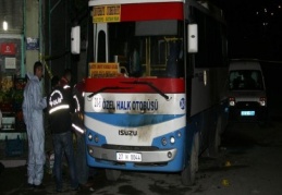 Halk otobüsüne Molotof 