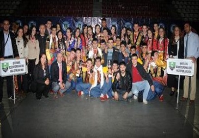 Halk oyunlarında çifte şampiyonluk 