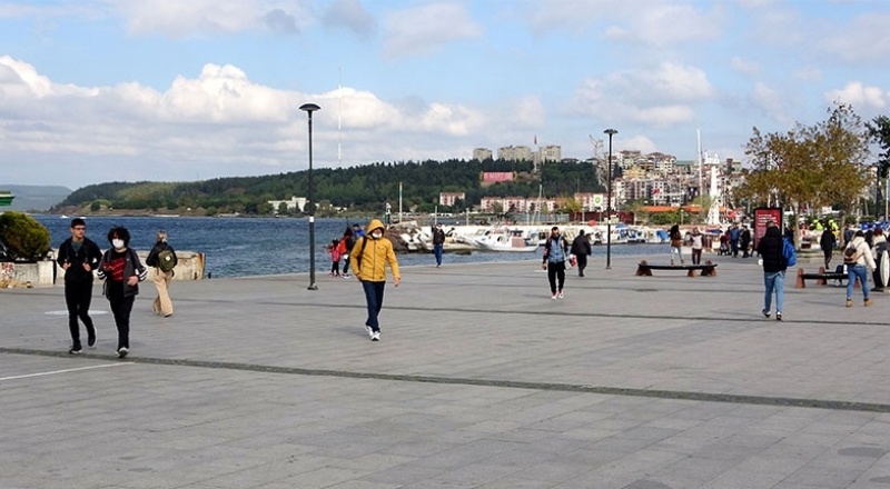 Halk sağlığı uzmanı Ortaylı: Eş dostla görüşmeyin, imkanınız varsa uzaktan çalışın