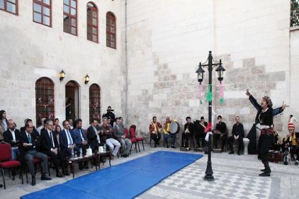 &#8220;Halk Tiyatroları ve Masalları&#8221; sergisi düzenlendi