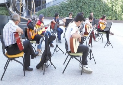 Halka açık ders, eğlenceli bir ortamda işlendi 