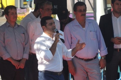 Halkın adaylarıyla yarışmıyoruz karşımızda halkın adayları yok