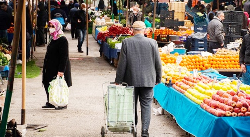 Halkın yarısından fazlası sağlıklı yaşam için yeterli beslenemiyor