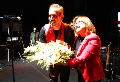 Haluk Levent Gaziantep'te hayranları ile buluştu