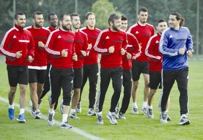 Hasan Özer ve ekibinin yönetiminde ilk antrenmana çıkıldı