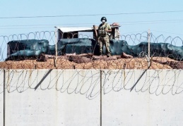 Haseke sınır boyunda vurularak öldürülen iki Suriyelinin cesedi bulundu