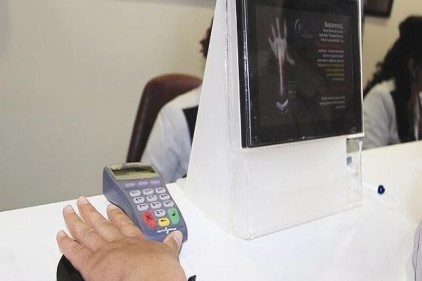 Hastalar parmak izinden de tanınacak