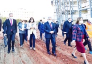 Hastane inşaatında incelemede bulundular