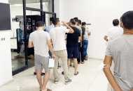 Hastane önlerinde PCR testi kuyrukları uzuyor
