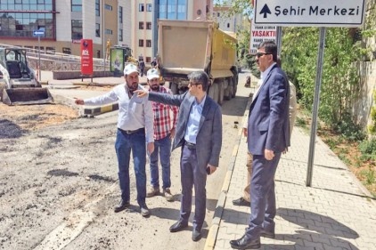 Hastane yolları yenilendi