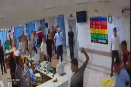 Hastaneyi bıçaklarla basan grubu jandarma dağıttı
