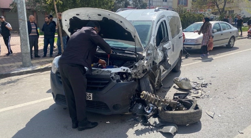 Hatalı sollama yüzünden 8 kişi yaralandı