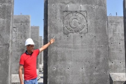 Hatay sınırına 45 kilometrelik duvar örülüyor