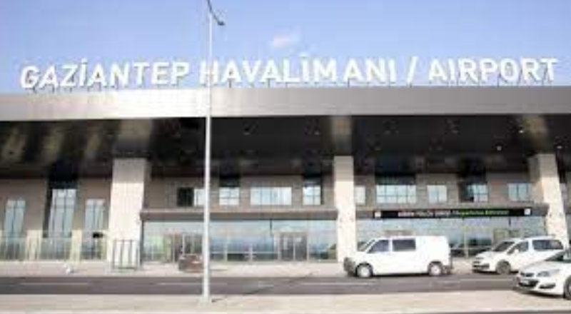 Havaalanı tıklım tıklım