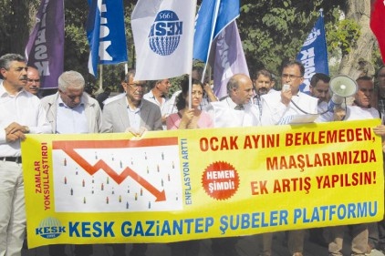 Hayat pahalılığı ve çalışanların yoksullaşması gittikçe derinleşiyor
