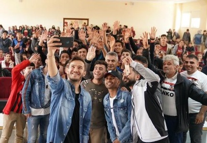 “Hayatınızın bir parçasını kesinlikle spora ayırın”