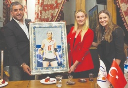 Hayattaki tek doğru, iyi bir insan olmak ve çok çalışmak