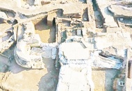 Haydarpaşa Garı kazılarında gizemli mermer yapı bulundu