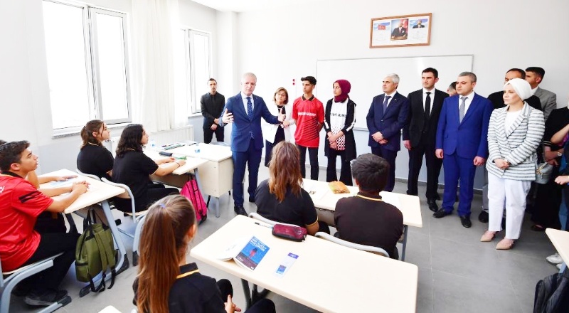 Hayrullah Gölbaşı Anadolu Lisesi açıldı