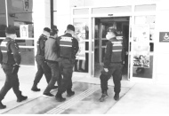 Hayvan satma vaadiyle 243 bin lira dolandırdılar