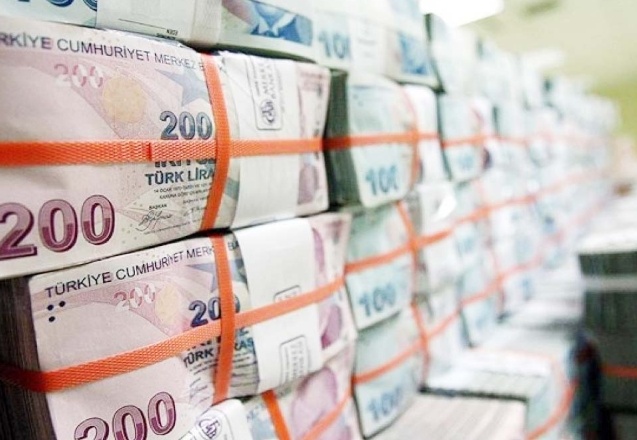Hazine 2,25 milyar dolar borçlandı