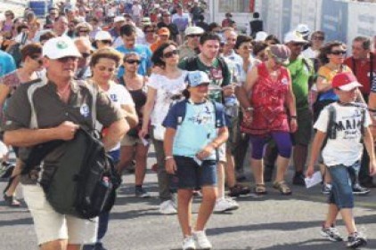 Haziran&#8217;da turist sayısı yüzde 40 azaldı