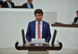 HDP'li Aslan, Meclis'te ders kitaplarındaki “Nefret Söylemini” sordu 