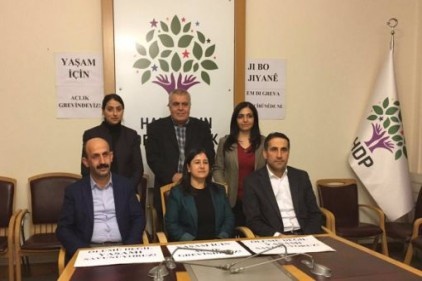 HDP&#8217;li vekillerin dönüşümlü açlık grevi 9. gününde 